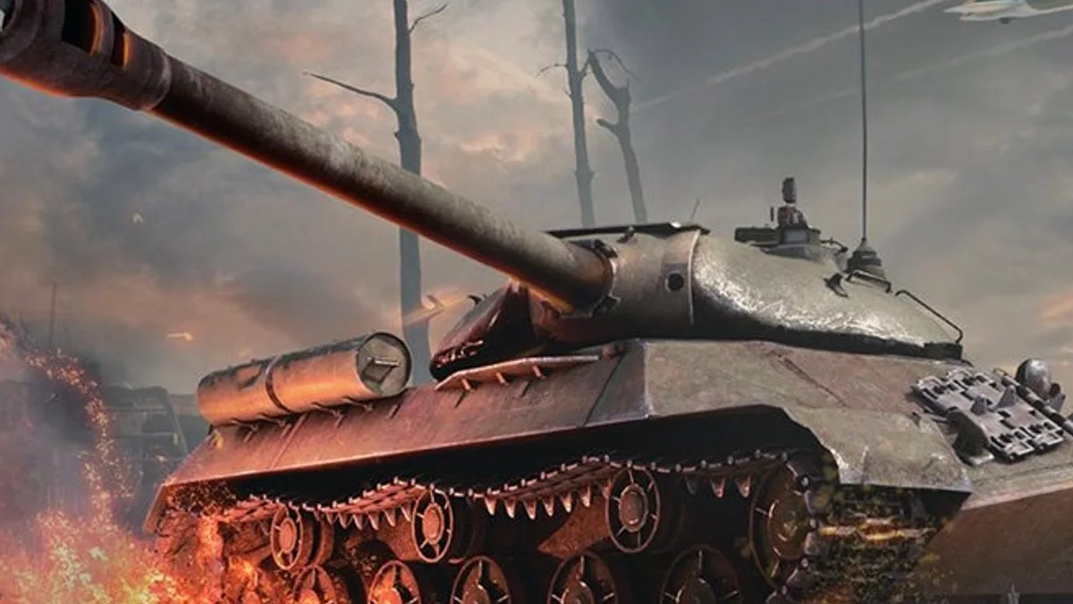 War Thunder gameplay screenshot from IGN showing combat and map pressure